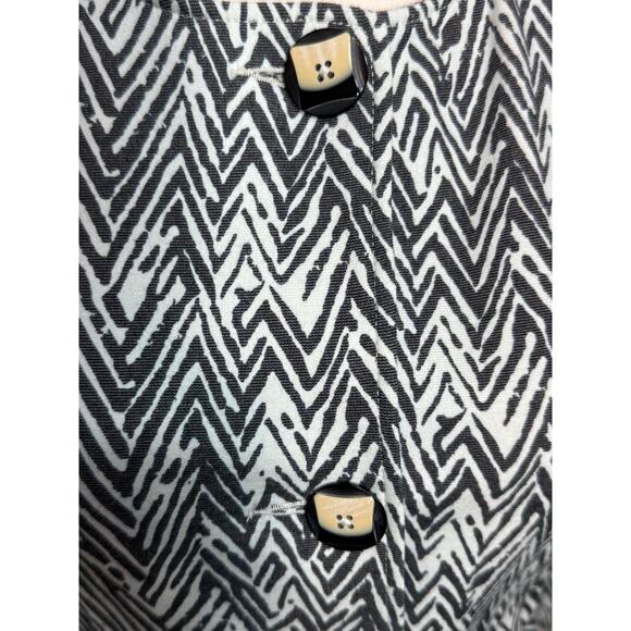 CAbi Zig Zag jacket ponte knit black white button front pockets 3/4 sleeve Sz M - Picture 4 of 9